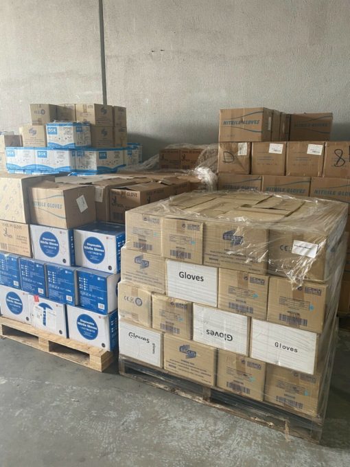 Blue nitrile disposable gloves - Image 4
